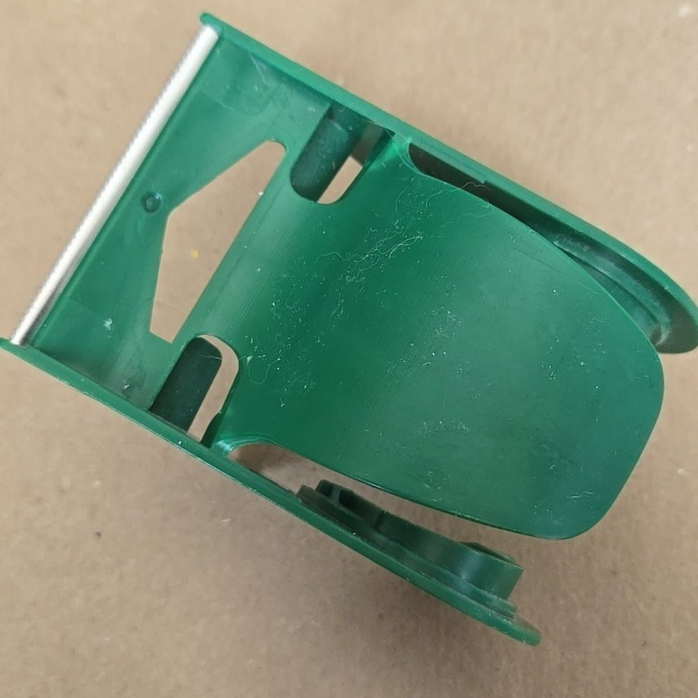Tape Dispenser Durable Green Plastic Cutting Teeth 1 Sent